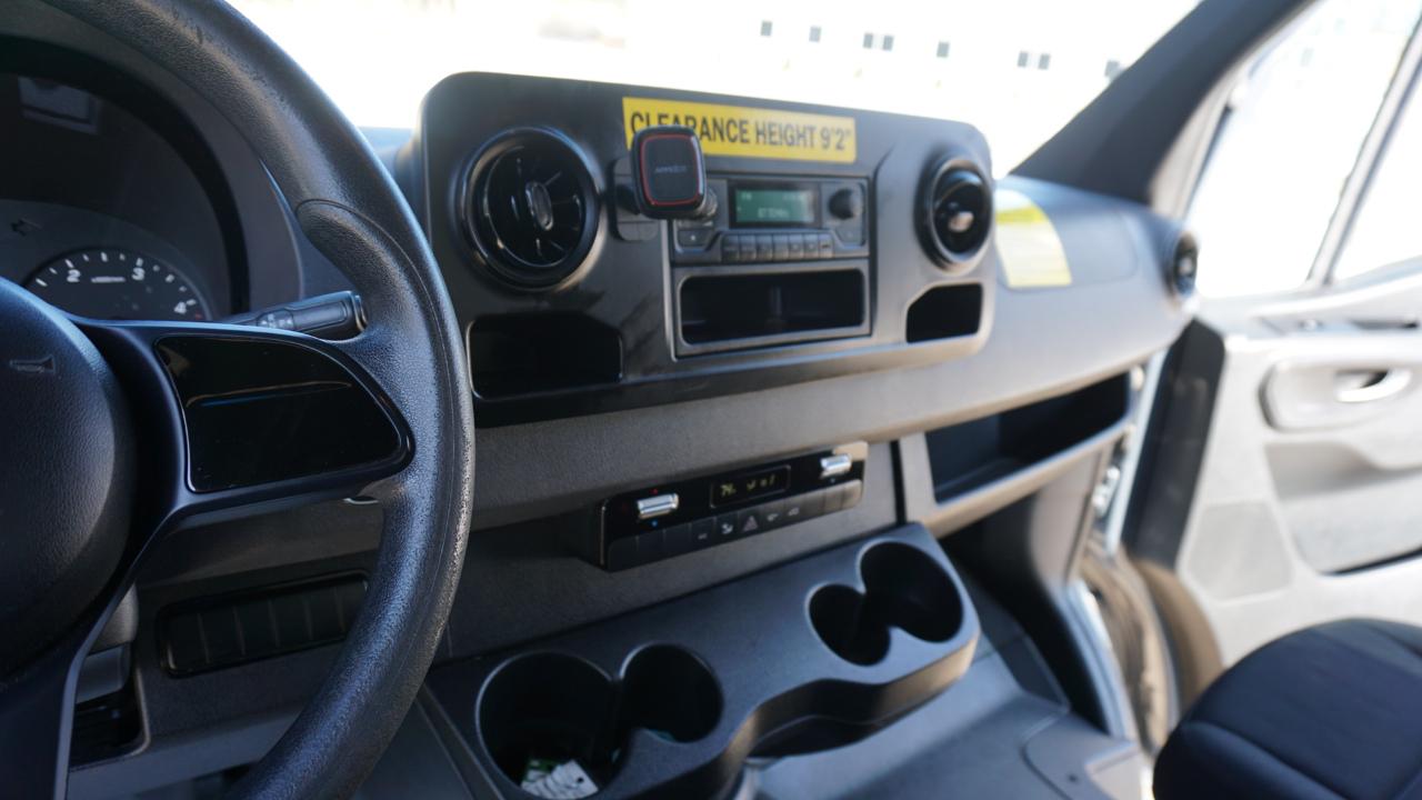 Mercedes-Benz Sprinter Van 2500 Standard Roof V6 144" RWD 2019