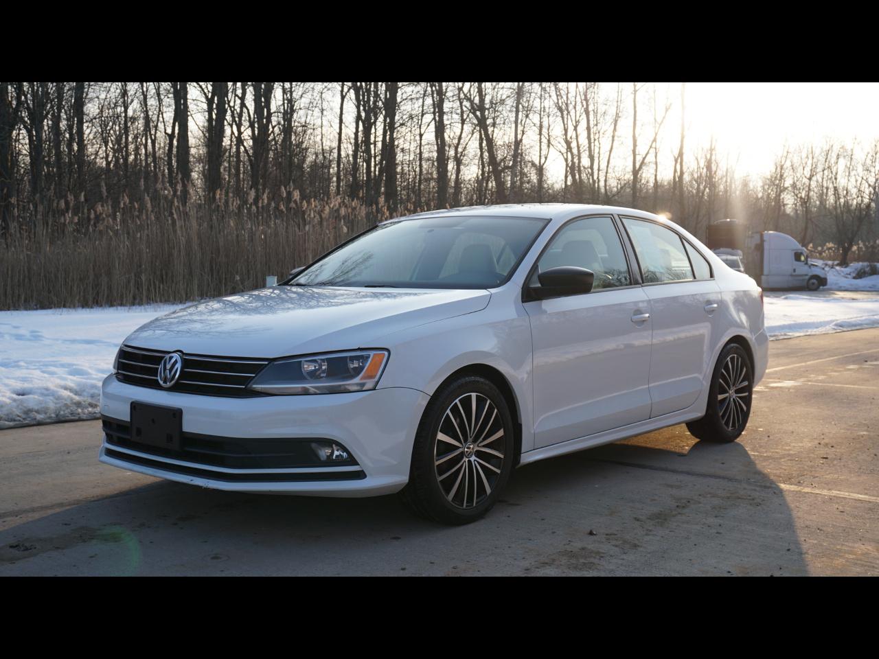 Volkswagen Jetta Sedan 4dr Auto 1.8T Sport PZEV 2016