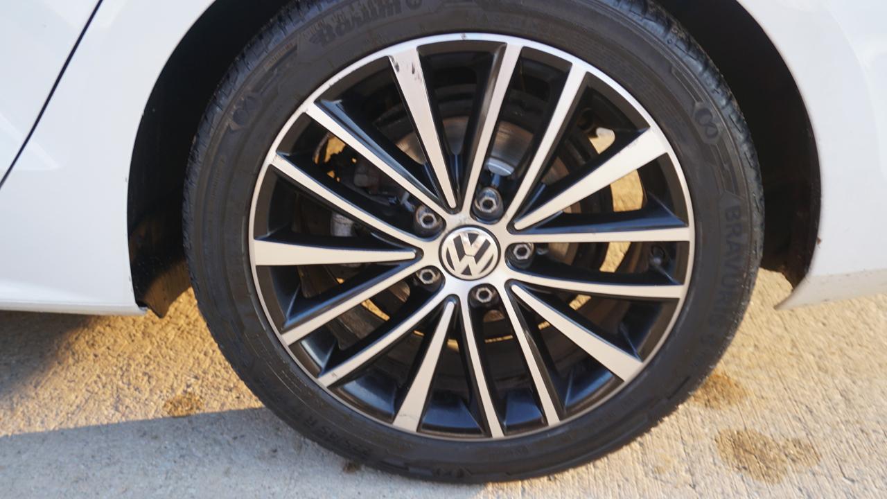 Volkswagen Jetta Sedan 4dr Auto 1.8T Sport PZEV 2016