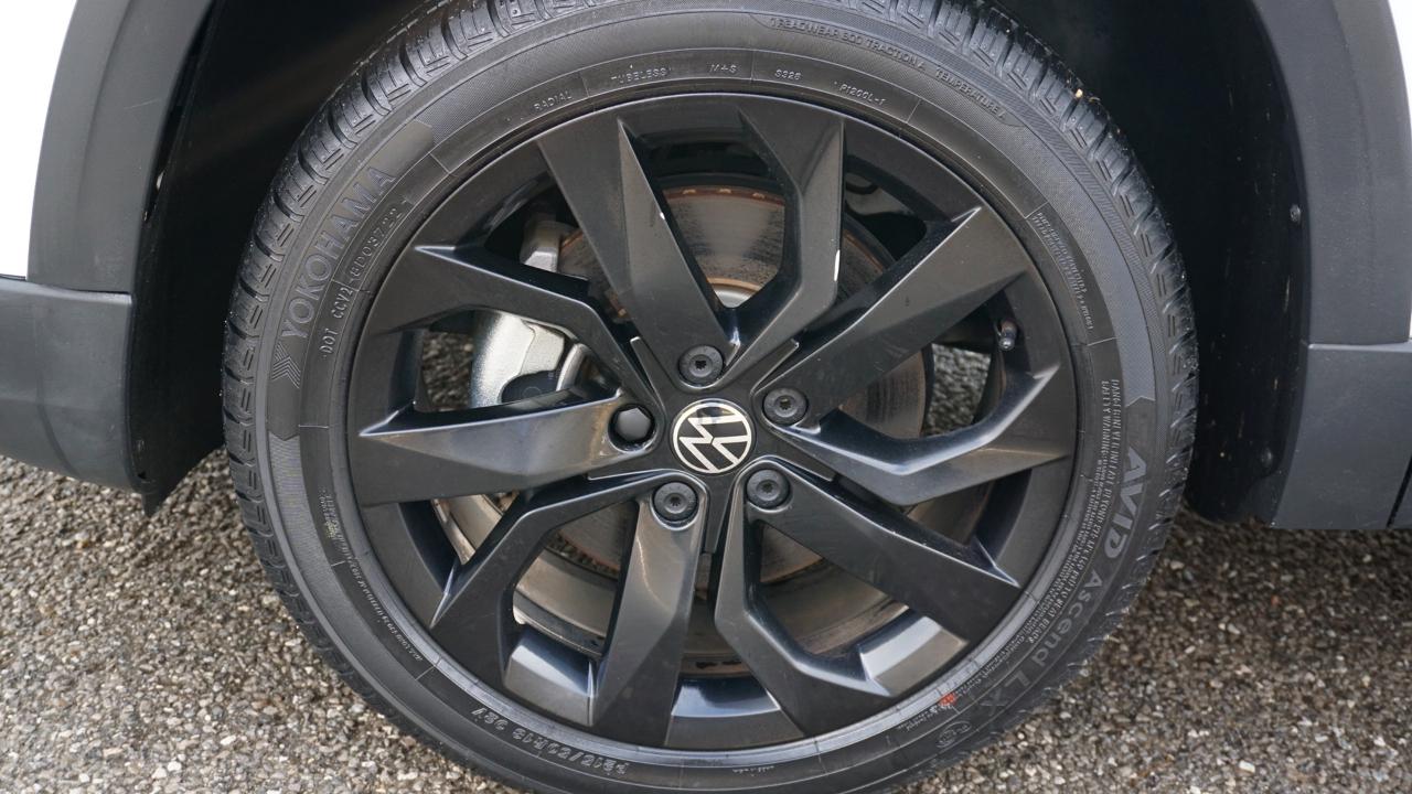 Volkswagen Taos SEL FWD 2022
