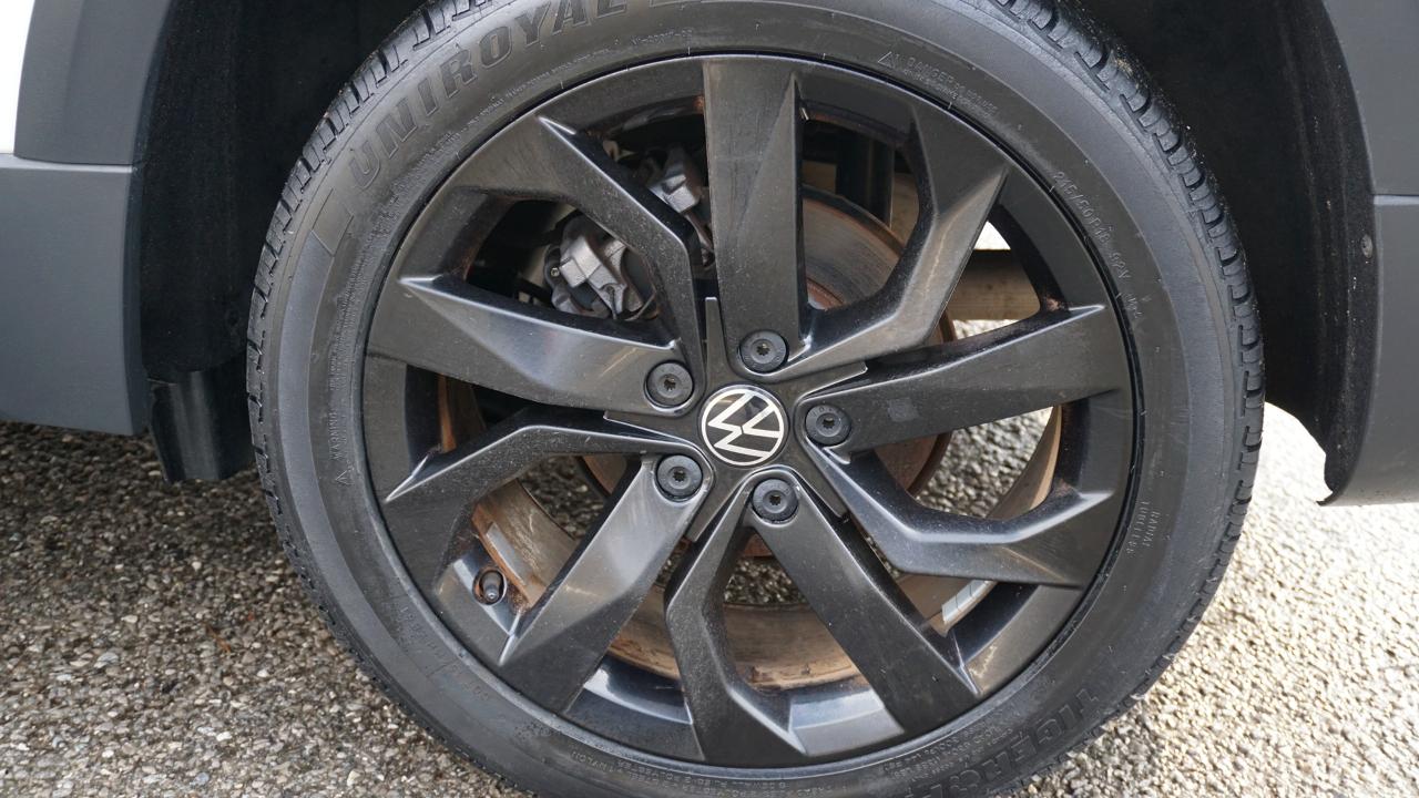 Volkswagen Taos SEL FWD 2022