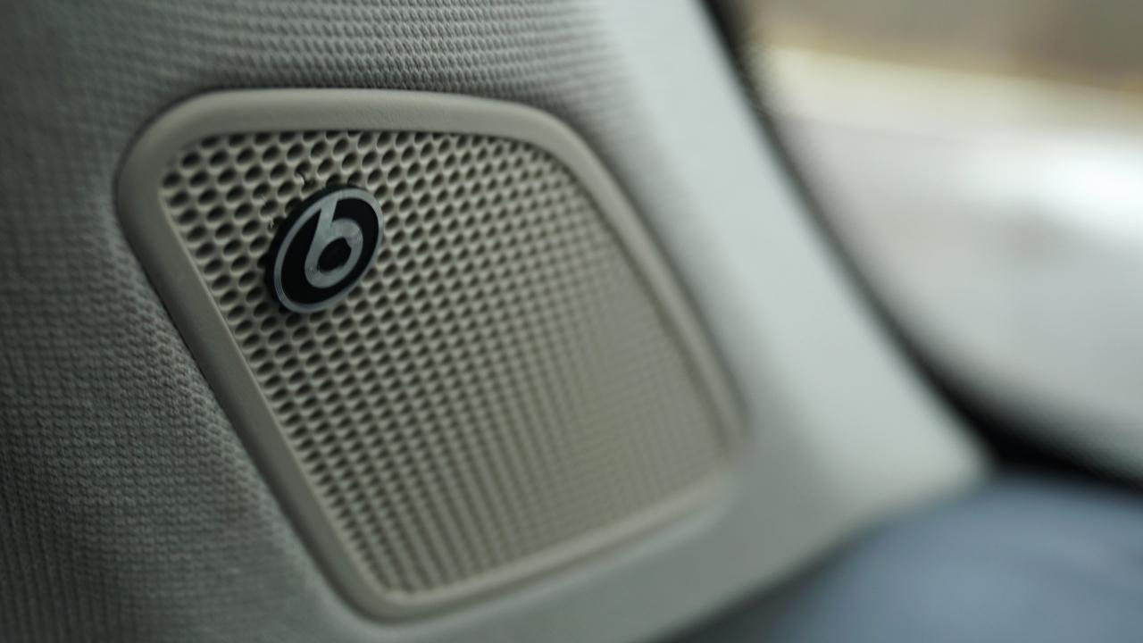 Volkswagen Taos SEL FWD 2022