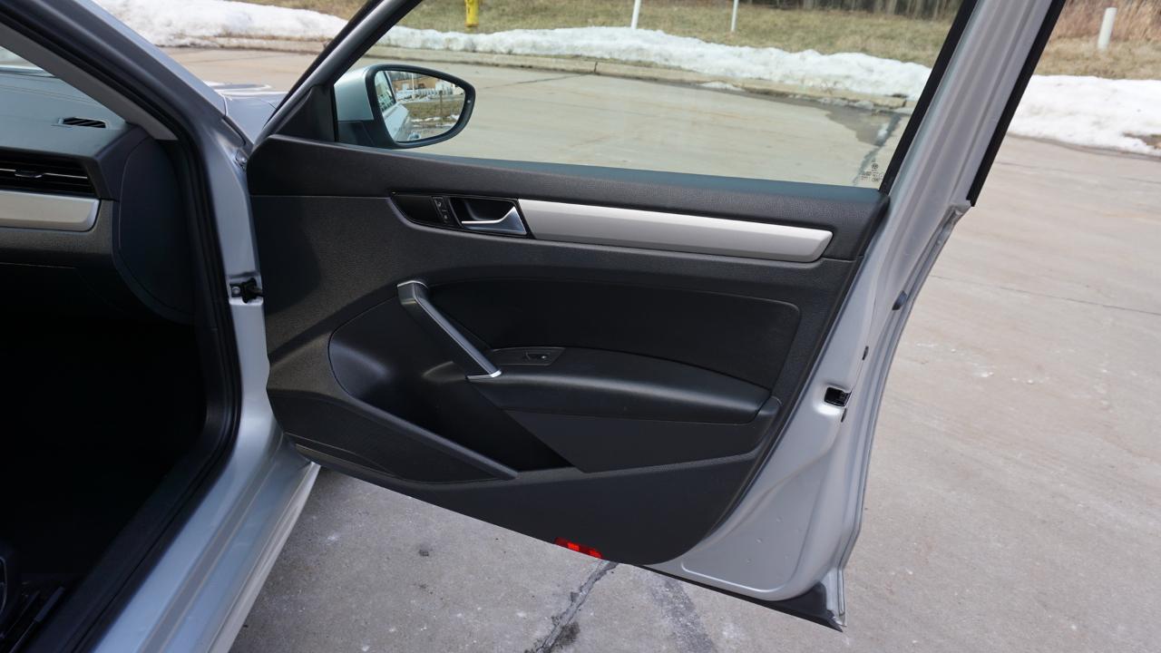 Volkswagen Passat 2.0T SE Auto 2021