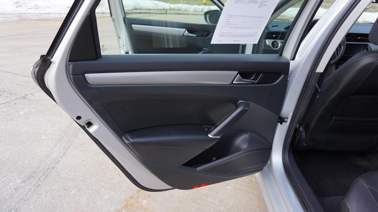 Volkswagen Passat 2.0T SE Auto 2021