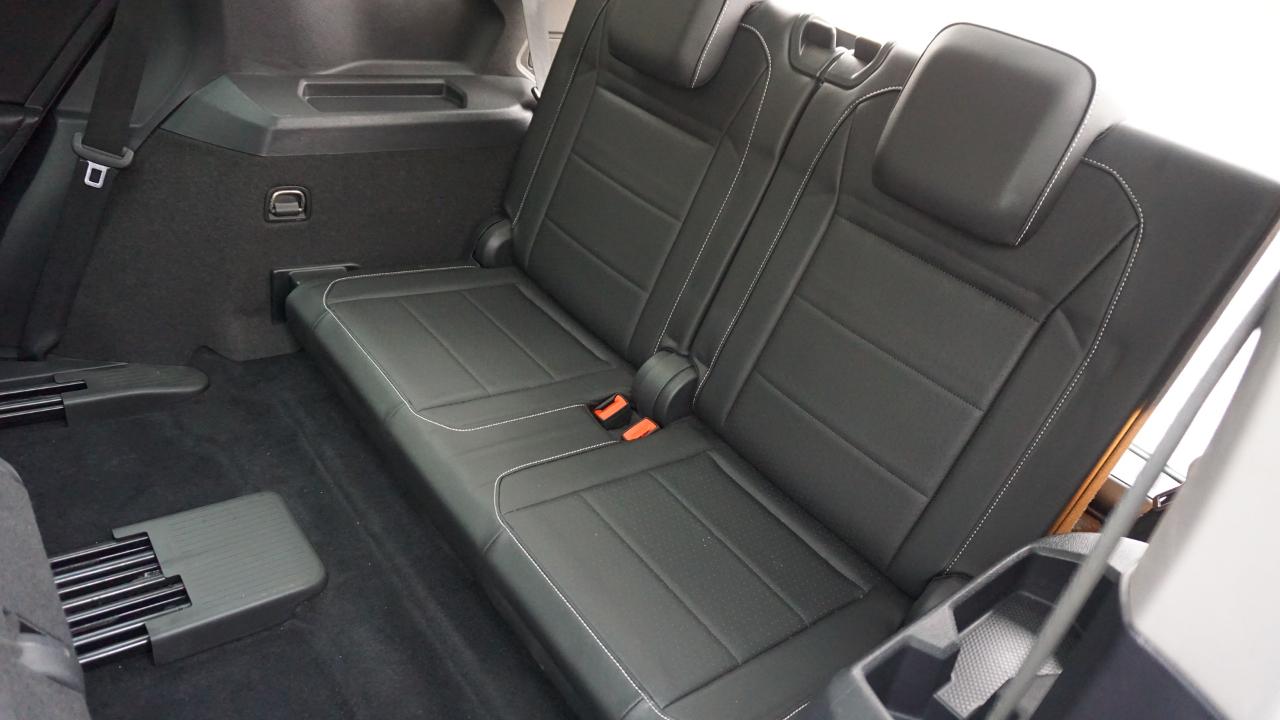 Volkswagen Tiguan 2.0T SE R-Line Black FWD 2021