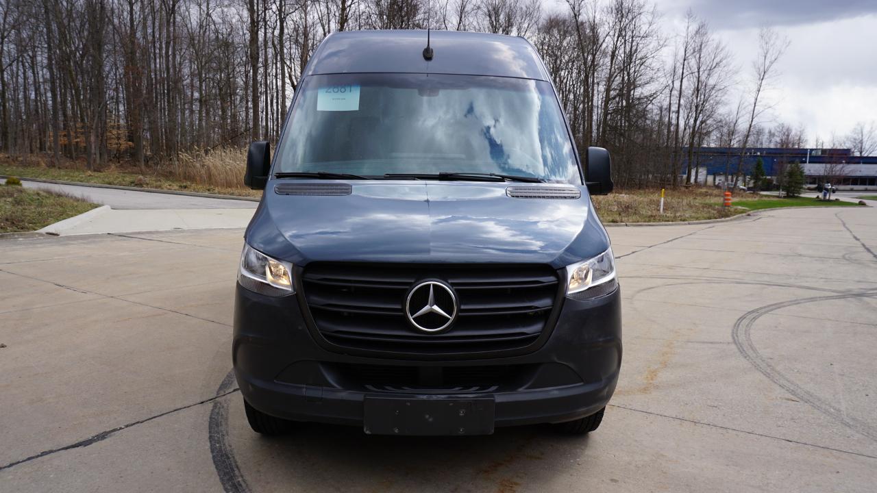 Mercedes-Benz Sprinter Van 2500 High Roof V6 170" RWD 2019