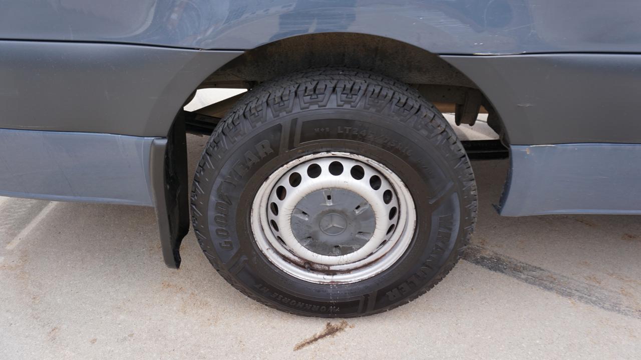 Mercedes-Benz Sprinter Van 2500 High Roof V6 170" RWD 2019