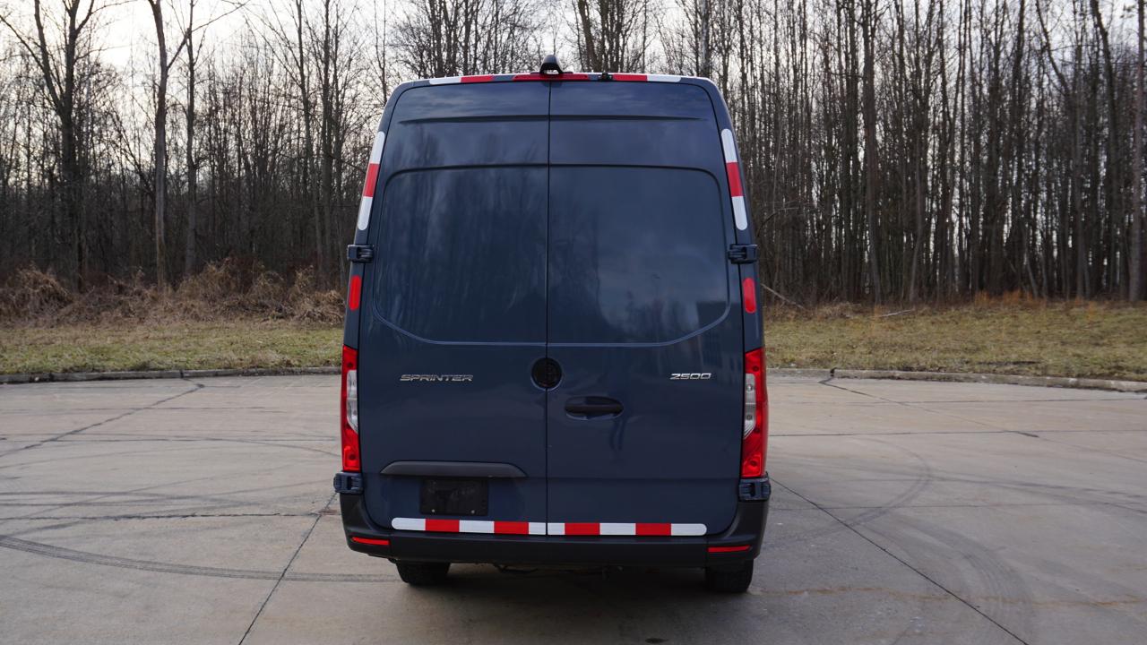 Mercedes-Benz Sprinter Van 2500 High Roof V6 170" RWD 2019