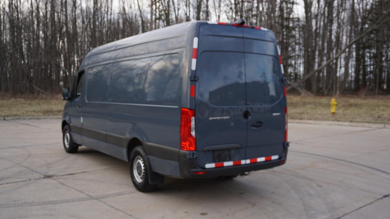 Mercedes-Benz Sprinter Van 2500 High Roof V6 170" RWD 2019