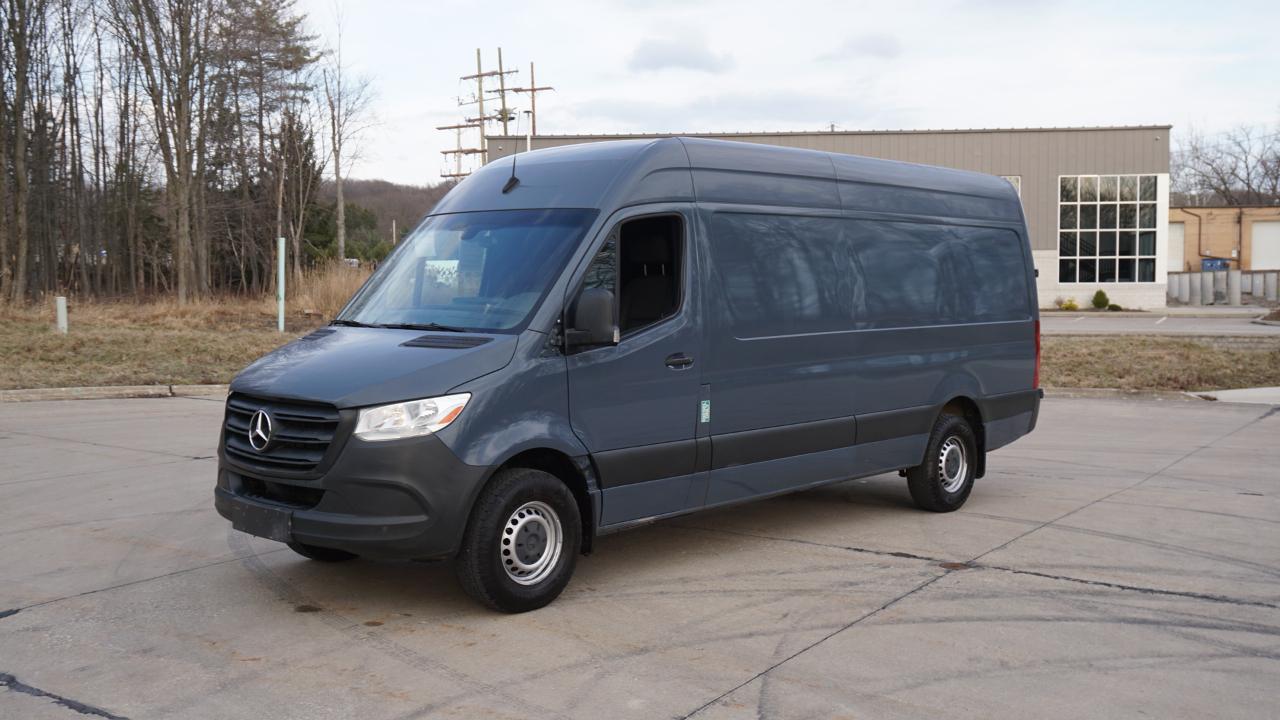 Mercedes-Benz Sprinter Van 2500 High Roof V6 170" RWD 2019