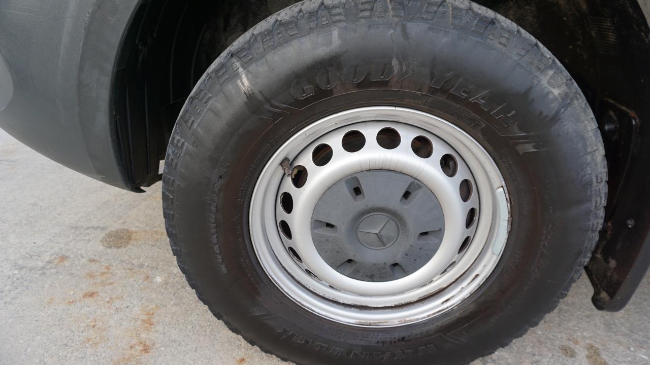 Mercedes-Benz Sprinter Van 2500 High Roof V6 170" RWD 2019