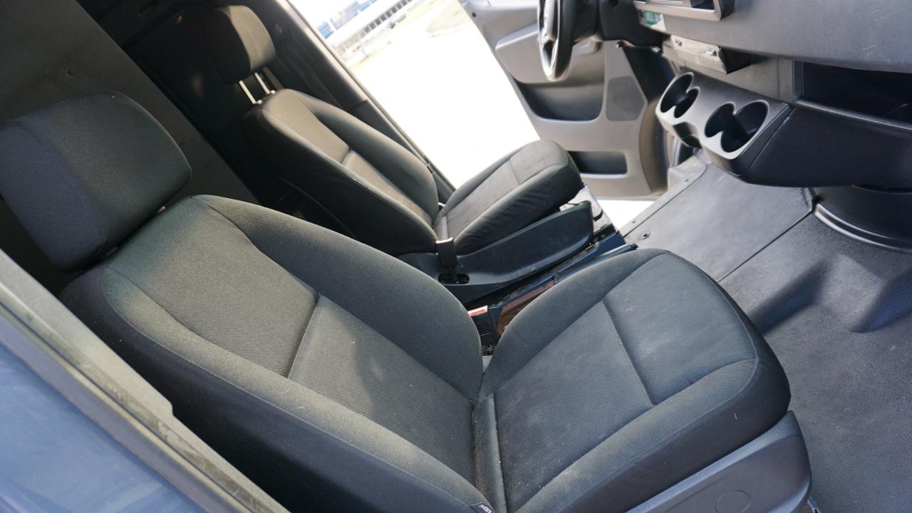 Mercedes-Benz Sprinter Van 2500 High Roof V6 170" RWD 2019