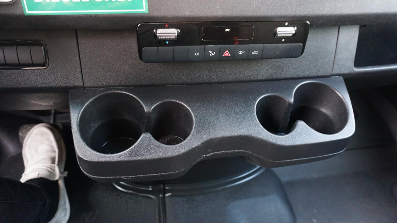 Mercedes-Benz Sprinter Van 2500 High Roof V6 170" RWD 2019