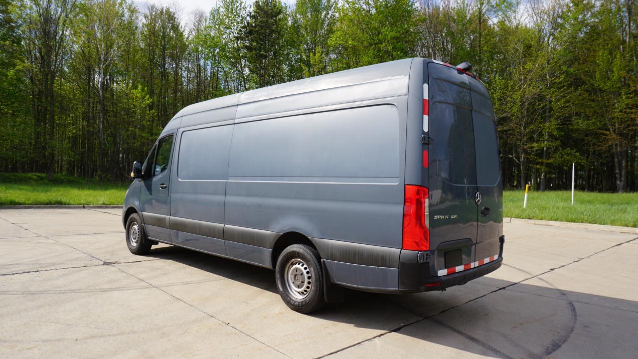 Mercedes-Benz Sprinter Van 2500 High Roof V6 170" RWD 2019