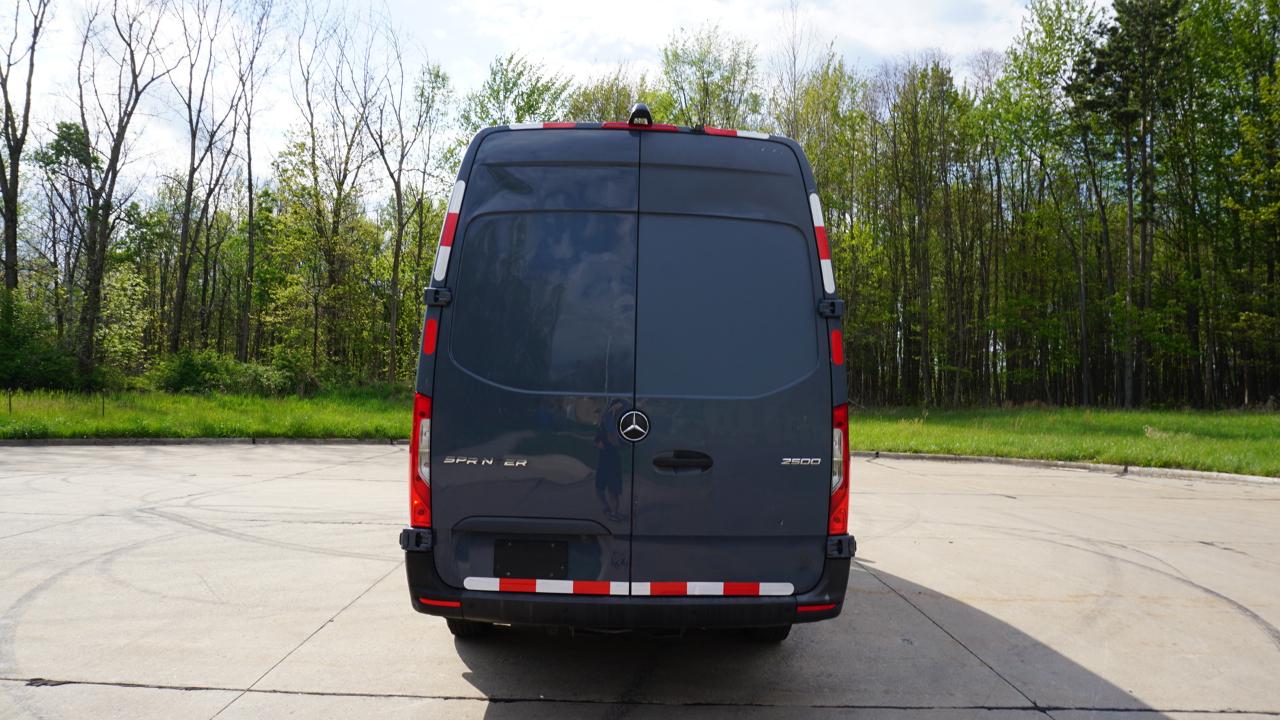 Mercedes-Benz Sprinter Van 2500 High Roof V6 170" RWD 2019