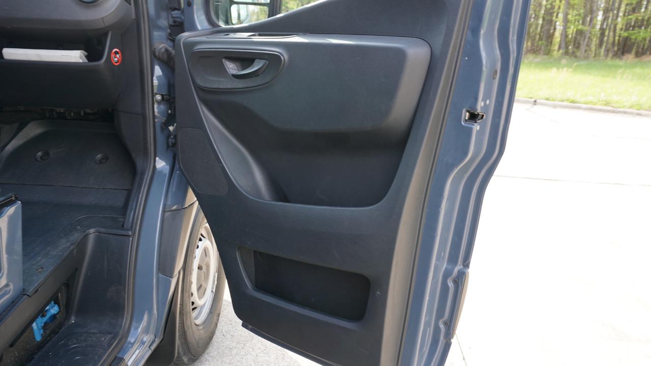 Mercedes-Benz Sprinter Van 2500 High Roof V6 170" RWD 2019