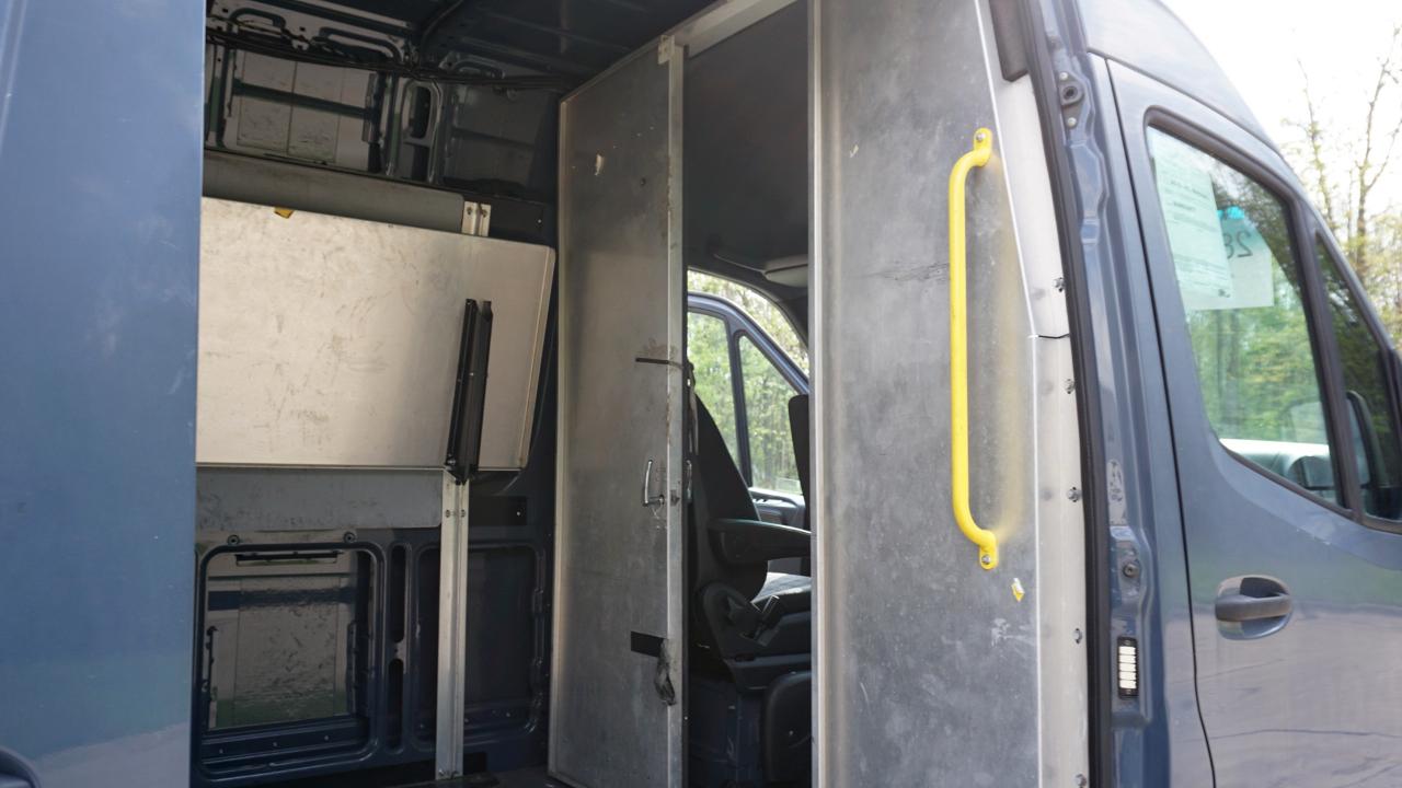 Mercedes-Benz Sprinter Van 2500 High Roof V6 170" RWD 2019