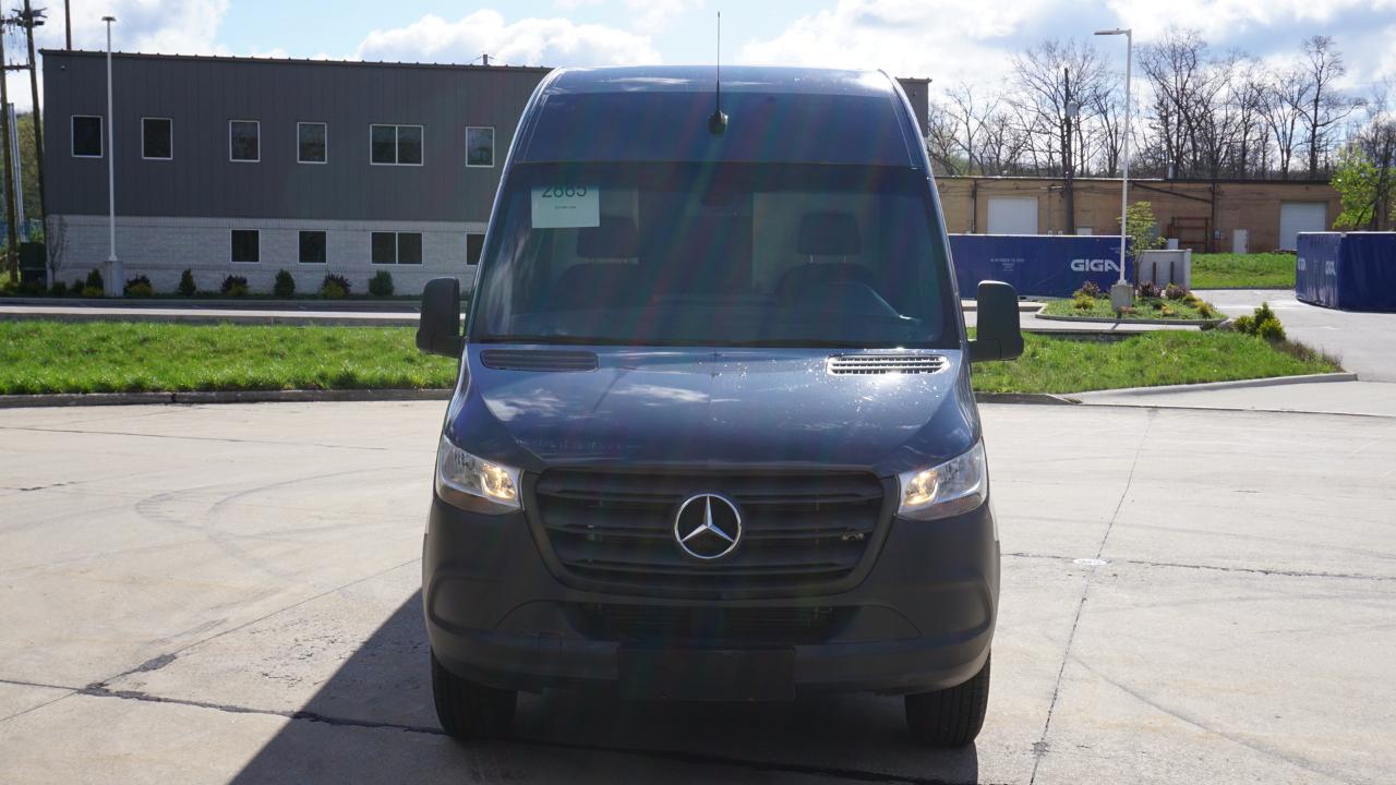 Mercedes-Benz Sprinter Van 2500 High Roof V6 170" RWD 2019