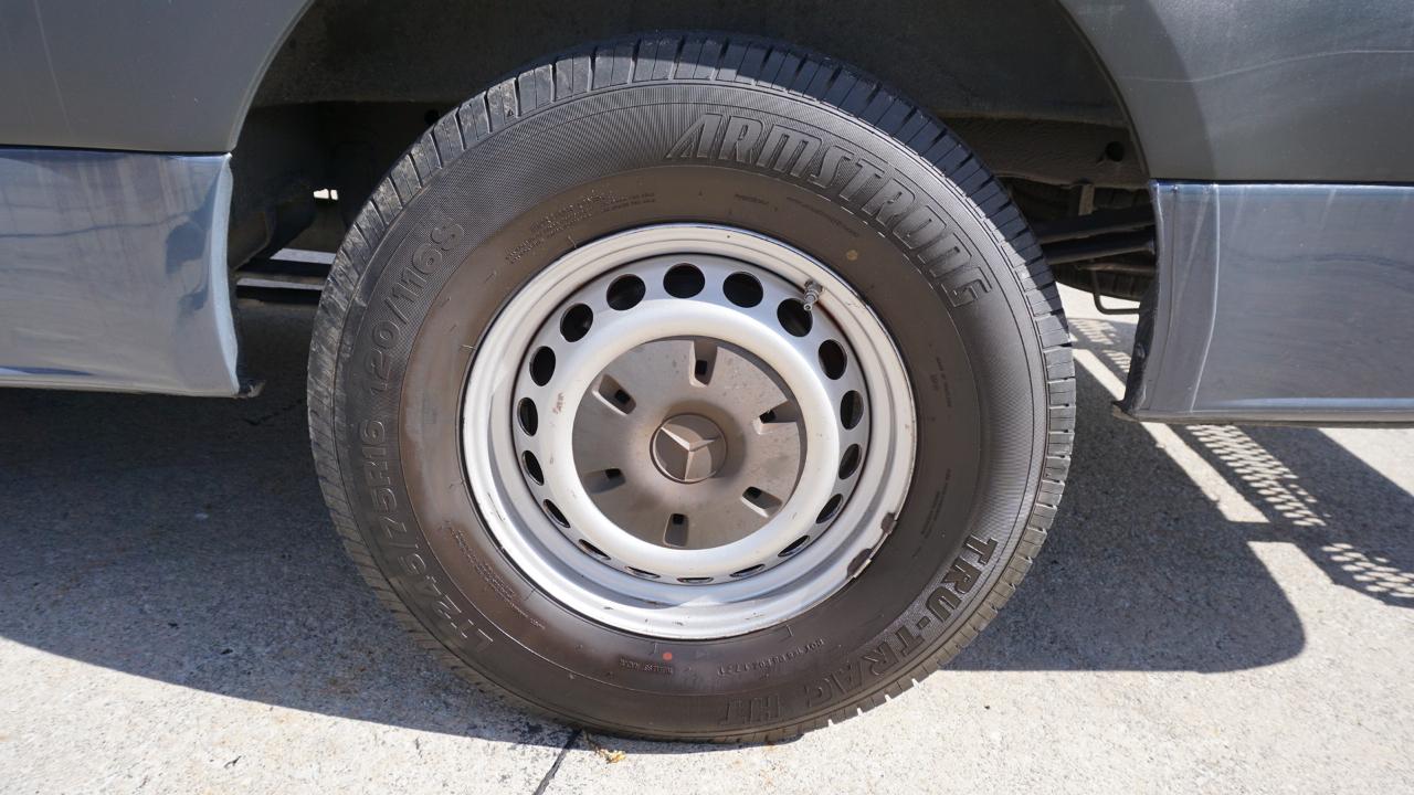 Mercedes-Benz Sprinter Van 2500 High Roof V6 170" RWD 2019