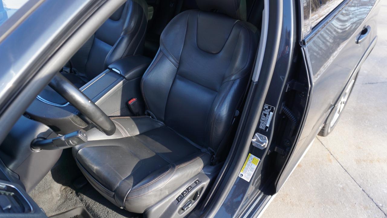 Volvo V60 Cross Country 2015.5 4dr Wgn T5 AWD 2015