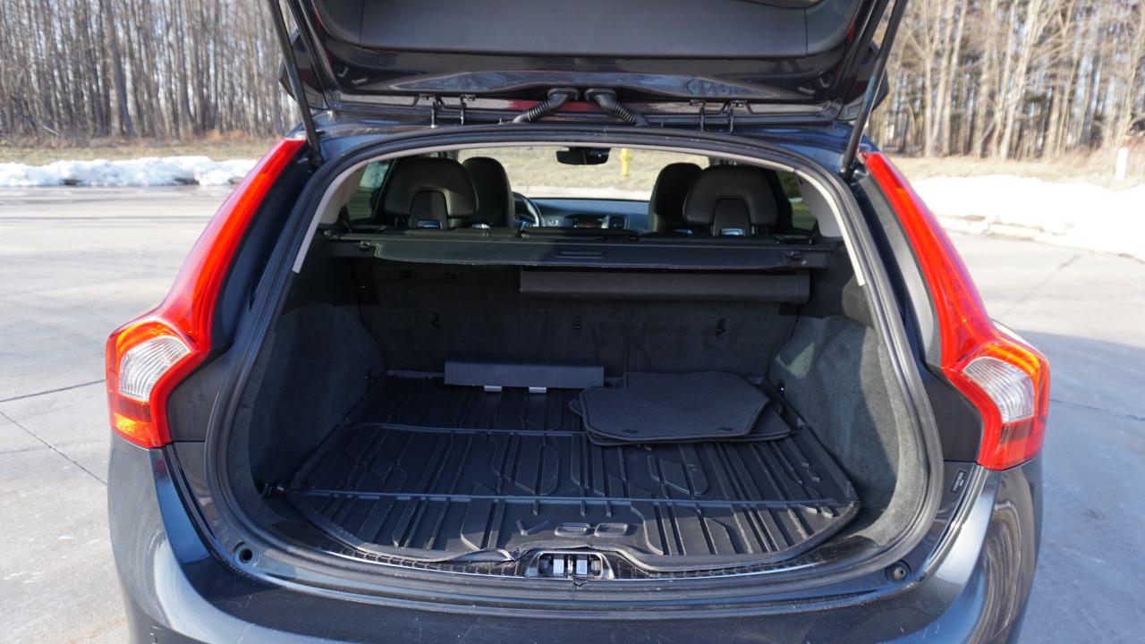 Volvo V60 Cross Country 2015.5 4dr Wgn T5 AWD 2015