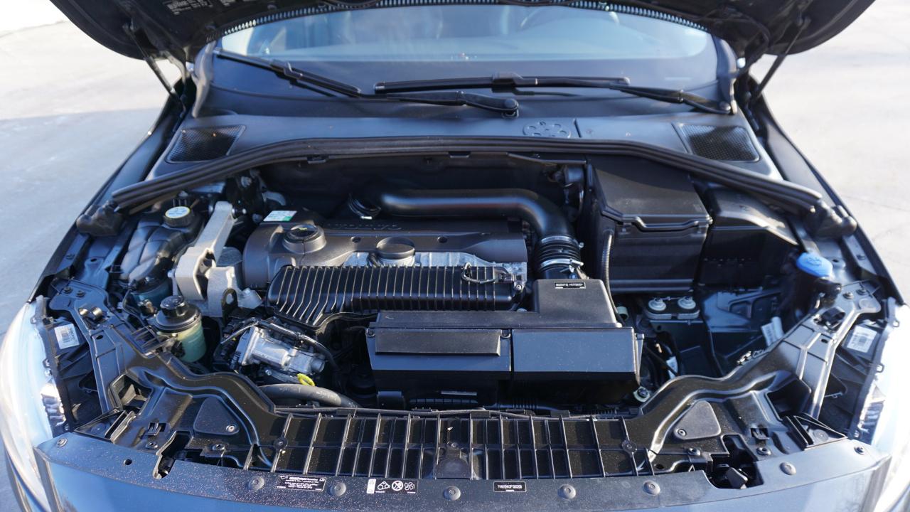 Volvo V60 Cross Country 2015.5 4dr Wgn T5 AWD 2015