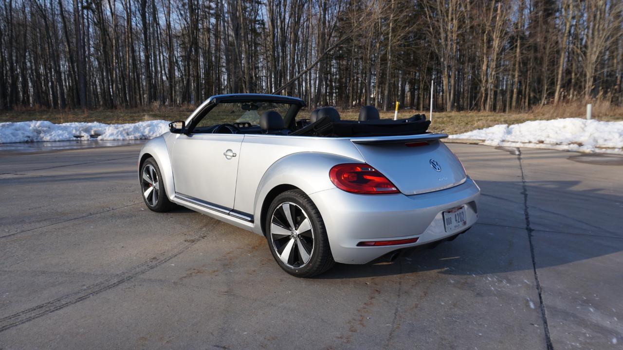 Volkswagen Beetle Convertible 2dr DSG 2.0T PZEV 2013