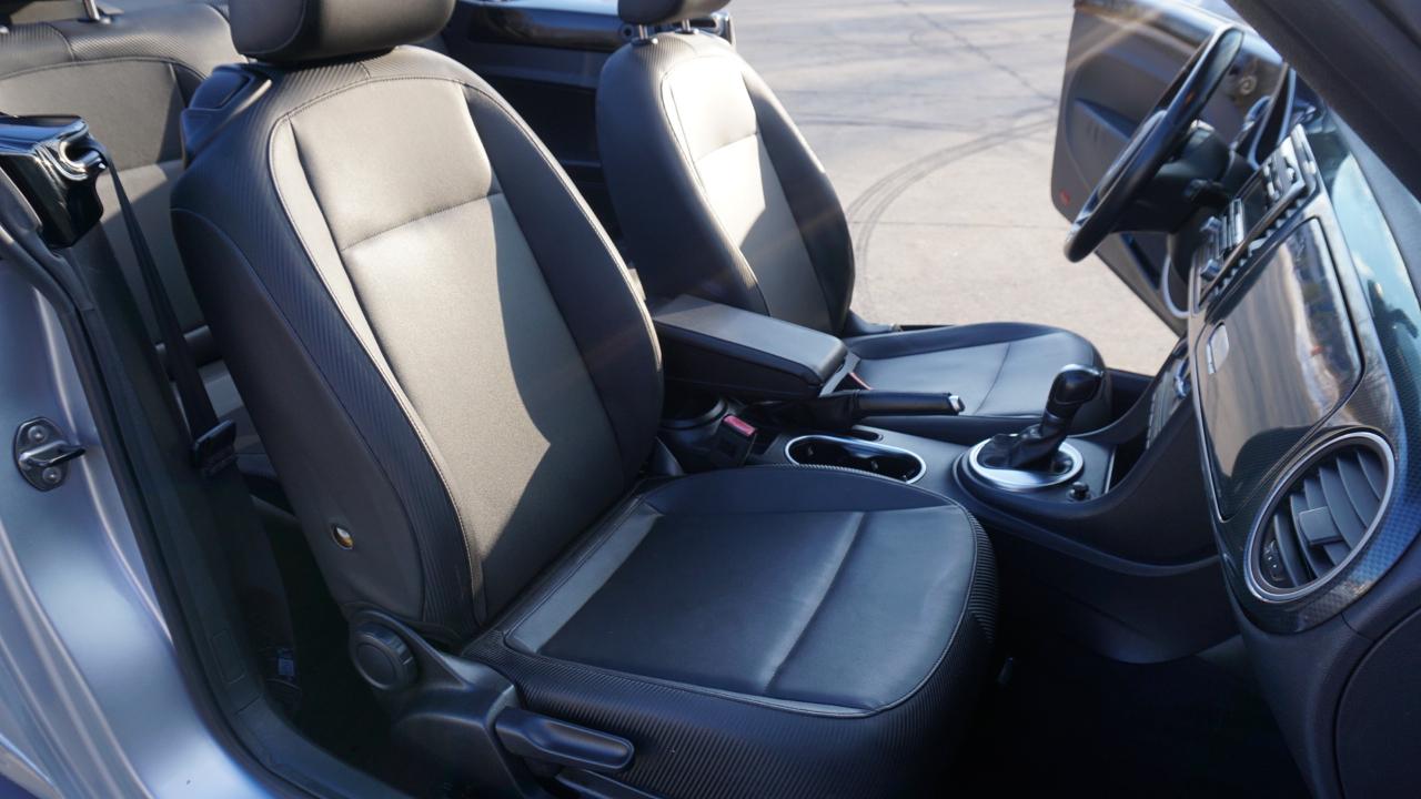 Volkswagen Beetle Convertible 2dr DSG 2.0T PZEV 2013