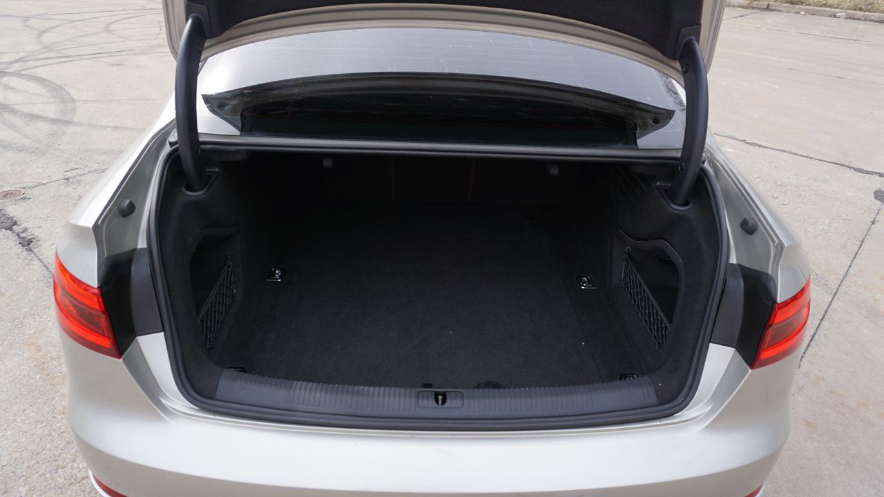 Audi A4 2.0 TFSI Auto Premium quattro AWD 2017