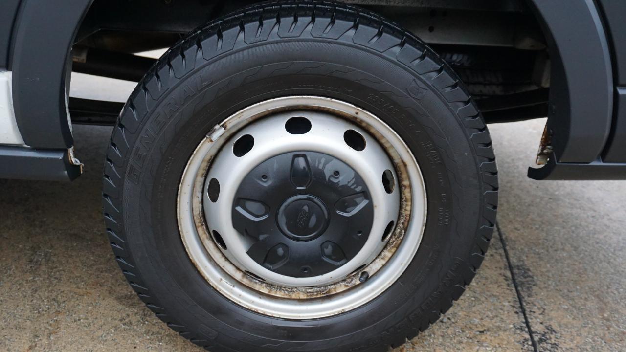 Ford Transit Van T-250 148" Low Rf 9000 GVWR Swing-Out RH Dr 2017