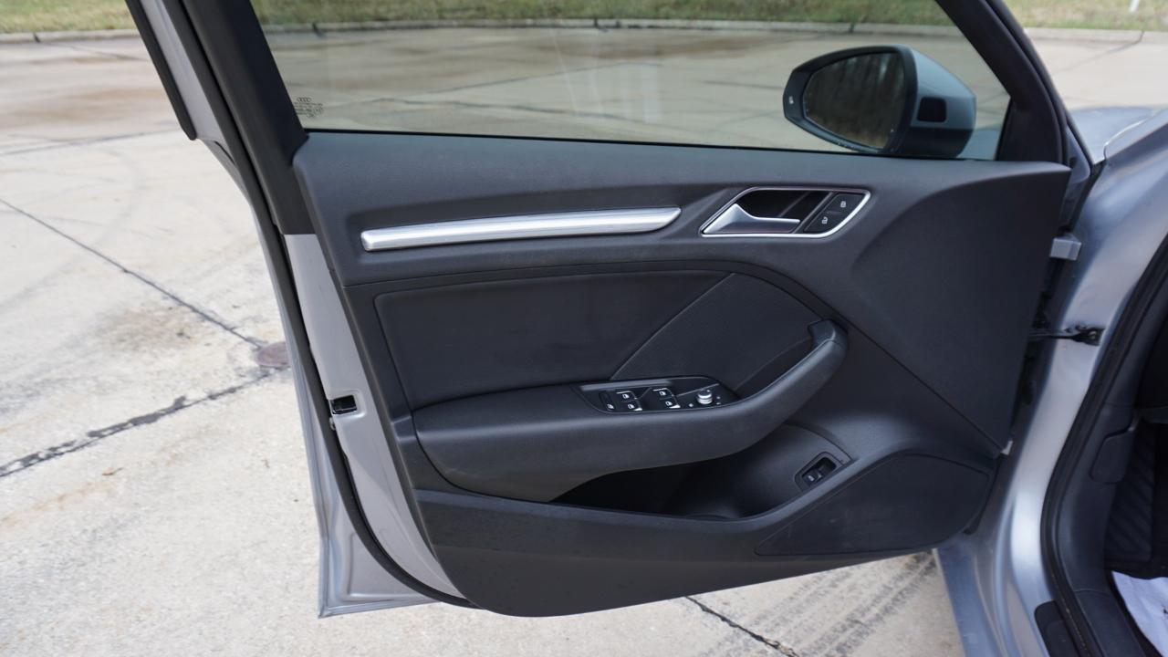 Audi A3 4dr Sdn quattro 2.0T Premium Plus 2015