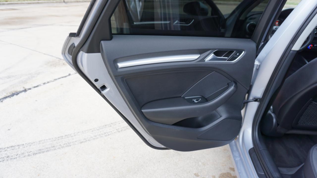 Audi A3 4dr Sdn quattro 2.0T Premium Plus 2015