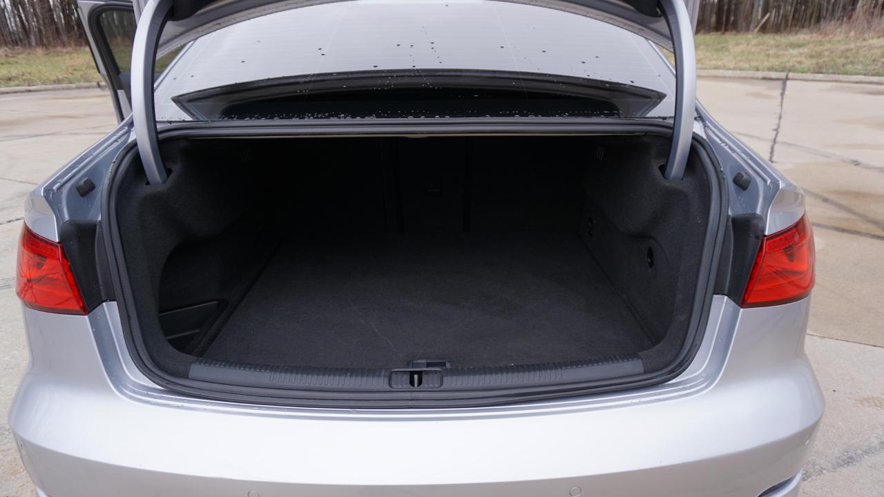 Audi A3 4dr Sdn quattro 2.0T Premium Plus 2015