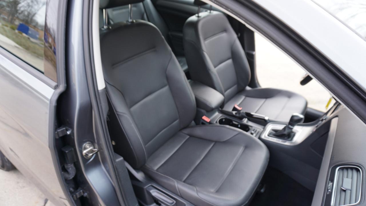 Volkswagen Golf SportWagen 4dr Auto TSI S 2015