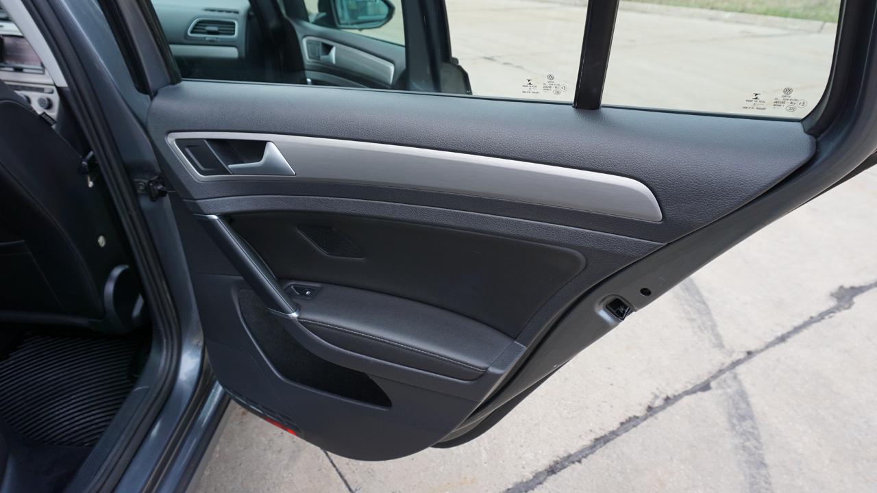 Volkswagen Golf SportWagen 4dr Auto TSI S 2015