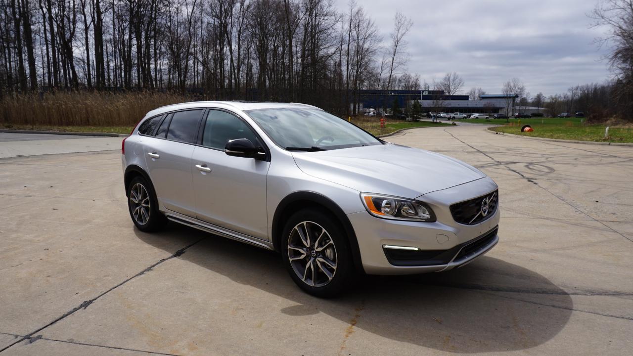 Volvo V60 Cross Country 4dr Wgn T5 AWD 2016