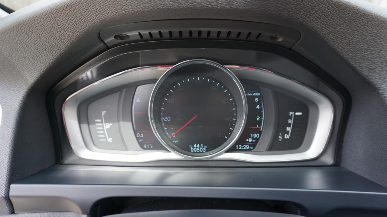 Volvo V60 Cross Country 4dr Wgn T5 AWD 2016