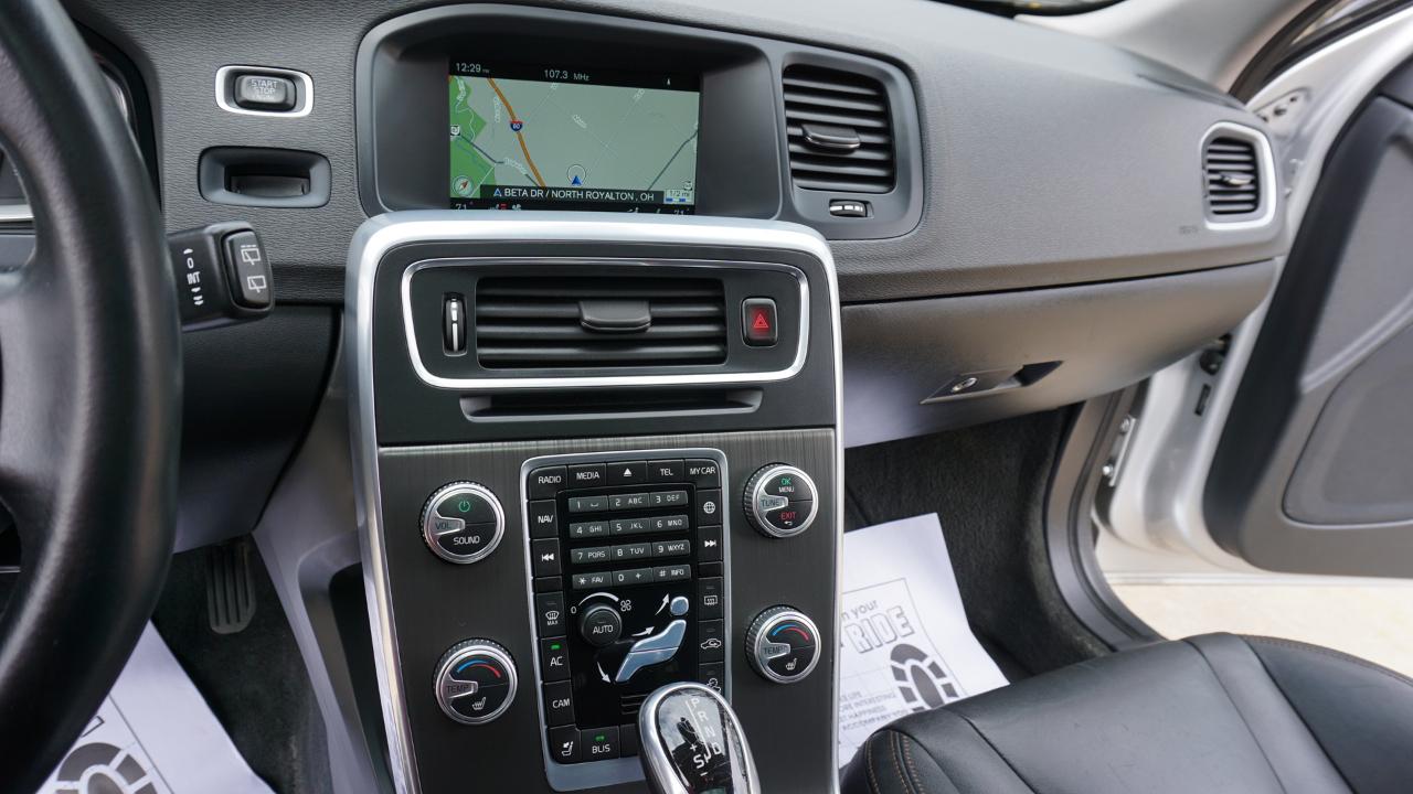 Volvo V60 Cross Country 4dr Wgn T5 AWD 2016