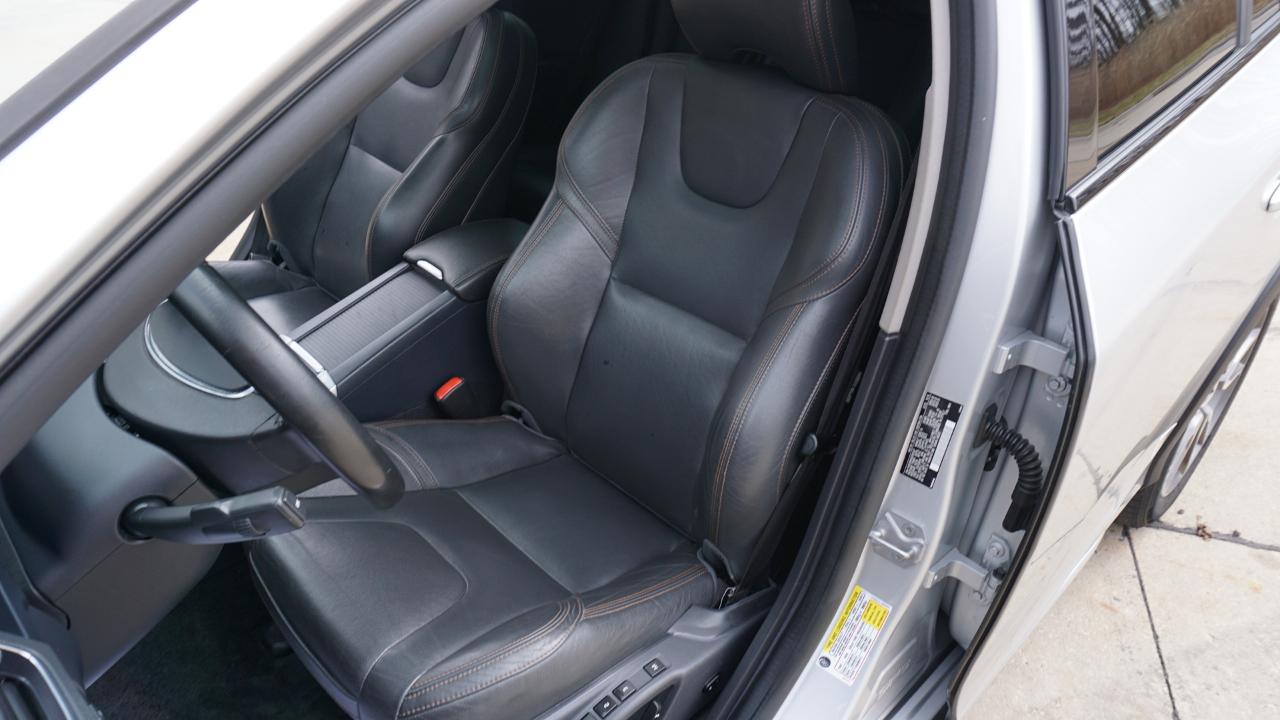 Volvo V60 Cross Country 4dr Wgn T5 AWD 2016