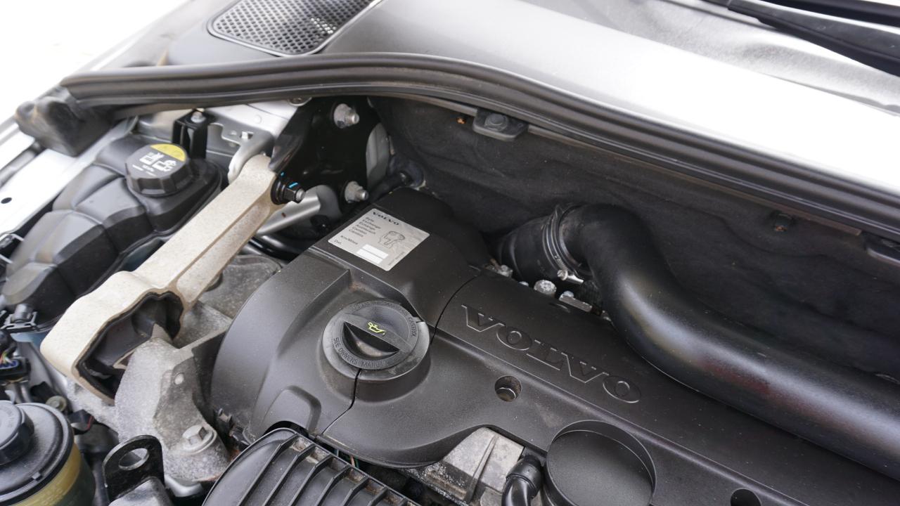 Volvo V60 Cross Country 4dr Wgn T5 AWD 2016