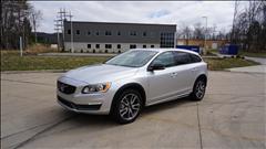 2016 Volvo V60 Cross Country 
