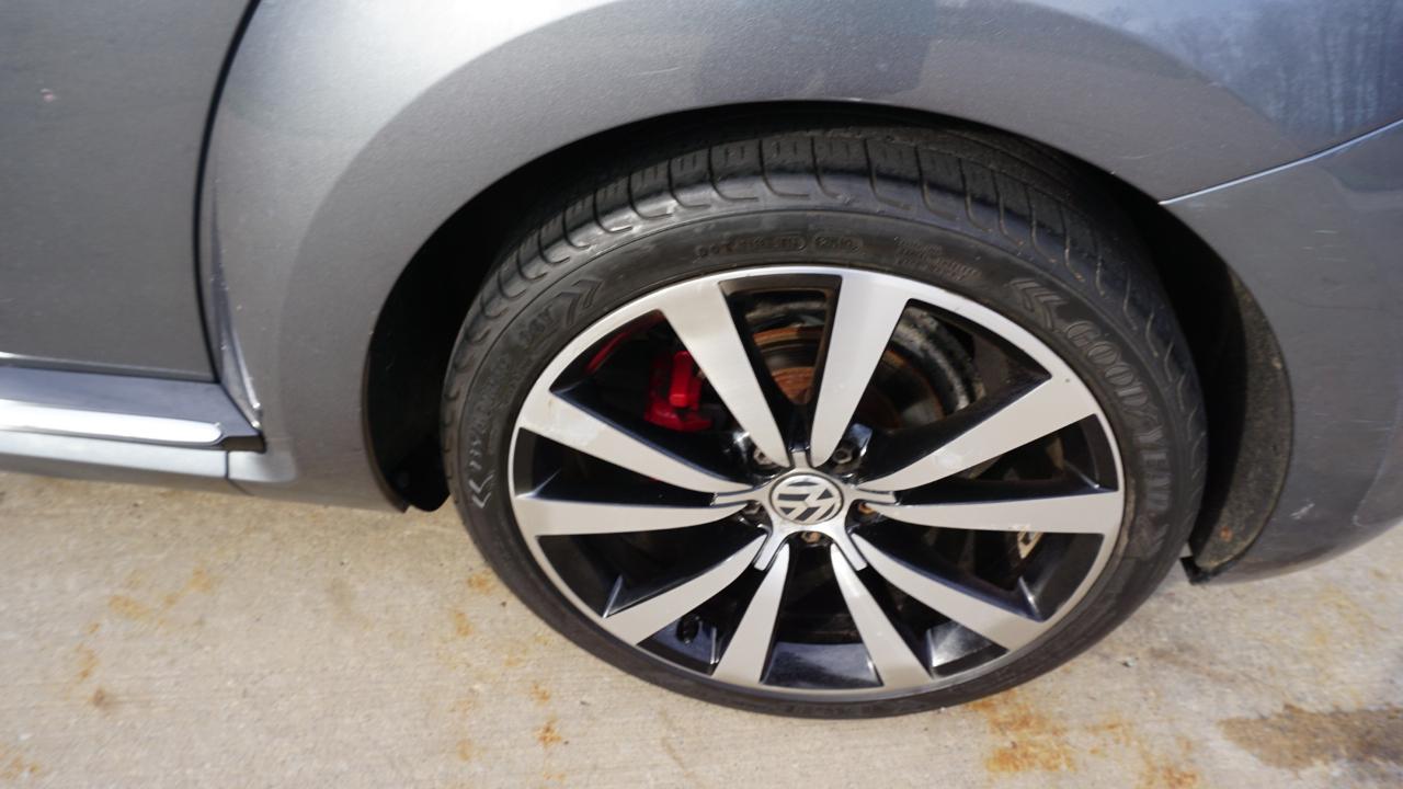 Volkswagen Beetle Convertible 2dr DSG 2.0T R-Line PZEV 2014