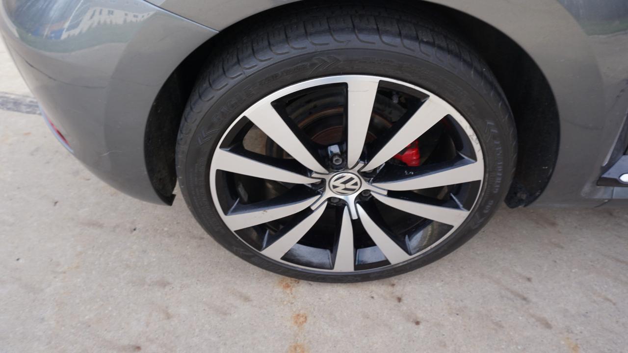 Volkswagen Beetle Convertible 2dr DSG 2.0T R-Line PZEV 2014