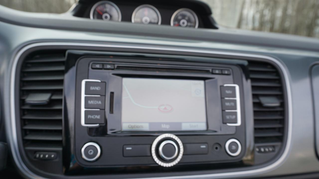 Volkswagen Beetle Convertible 2dr DSG 2.0T R-Line PZEV 2014