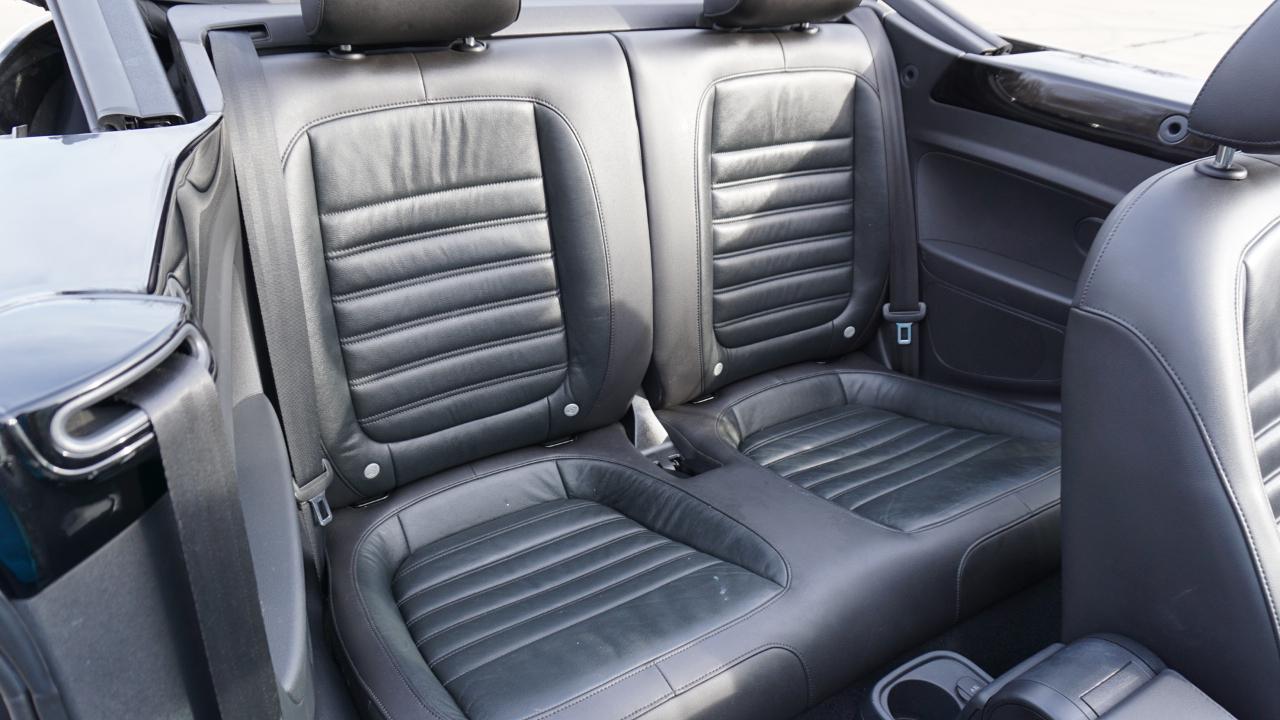 Volkswagen Beetle Convertible 2dr DSG 2.0T R-Line PZEV 2014