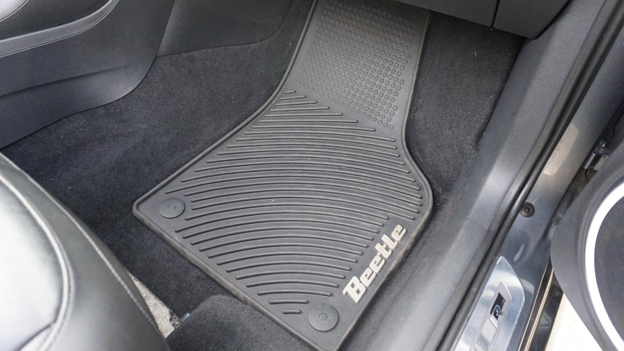 Volkswagen Beetle Convertible 2dr DSG 2.0T R-Line PZEV 2014