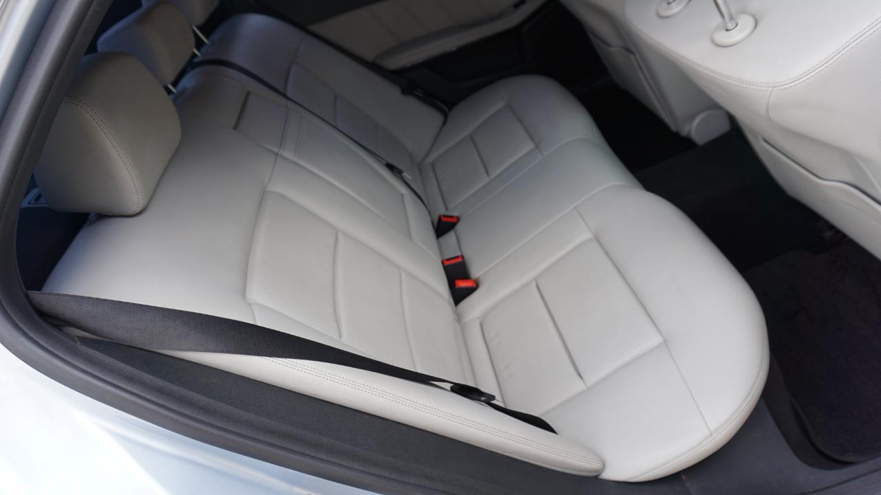 Mercedes-Benz E-Class 4dr Sdn E 350 Sport BlueTEC RWD *Ltd Avail* 2013