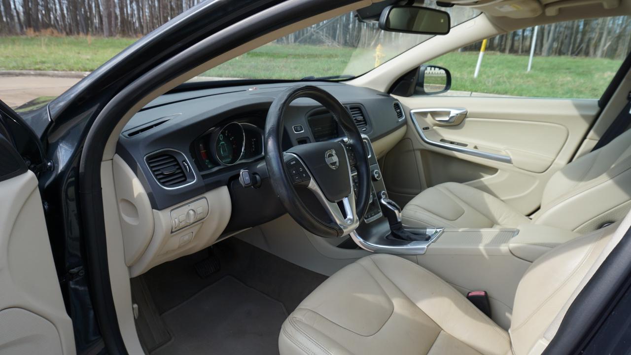 Volvo S60 4dr Sdn T5 AWD 2014