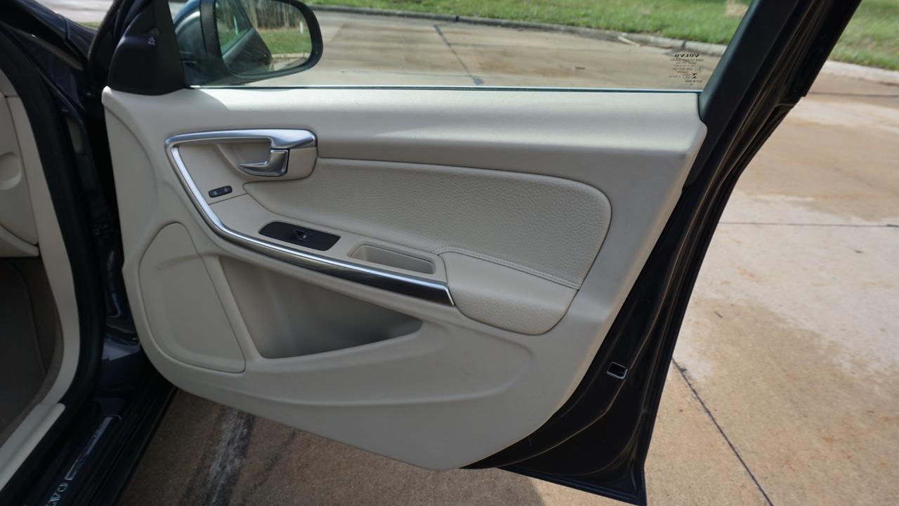 Volvo S60 4dr Sdn T5 AWD 2014