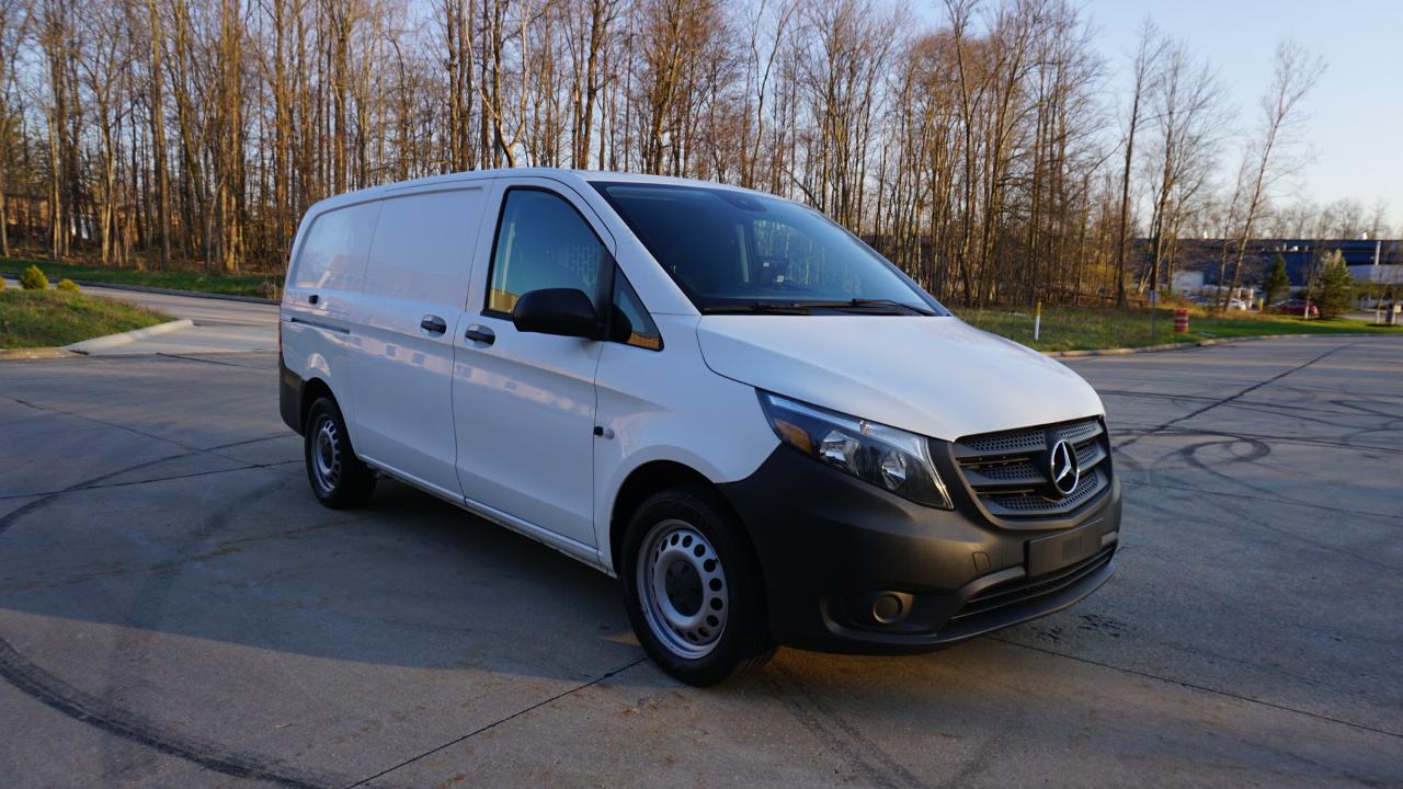Mercedes-Benz Metris Cargo Van Standard Roof 126" Wheelbase 2019